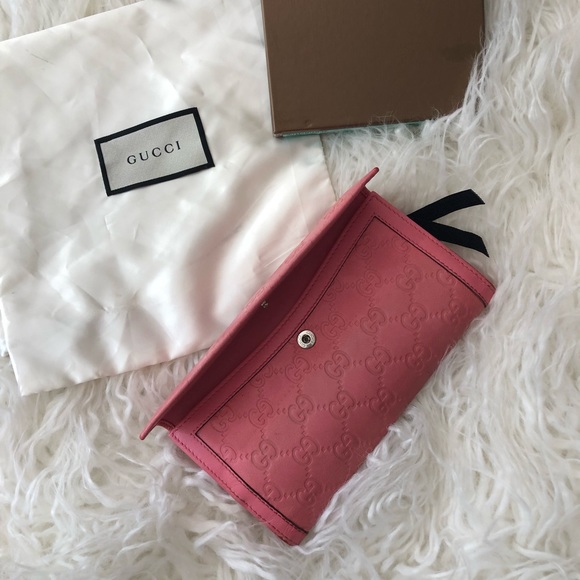 Gucci Guccissima Embossed Wallet - Picture 5 of 8